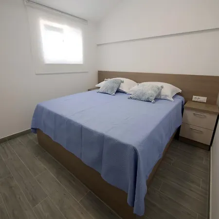 Maza Apartment